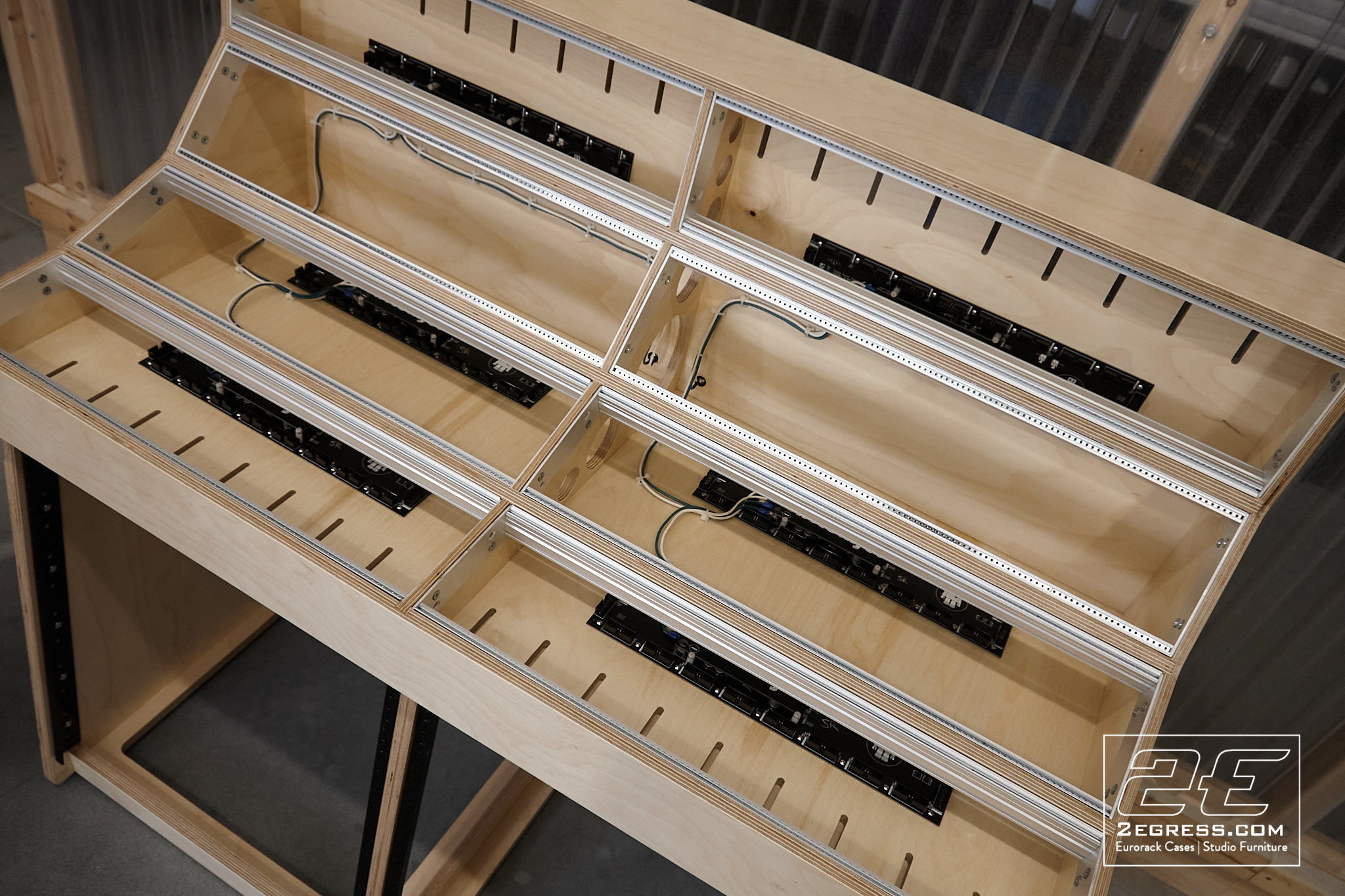 custom eurorack case 2egress