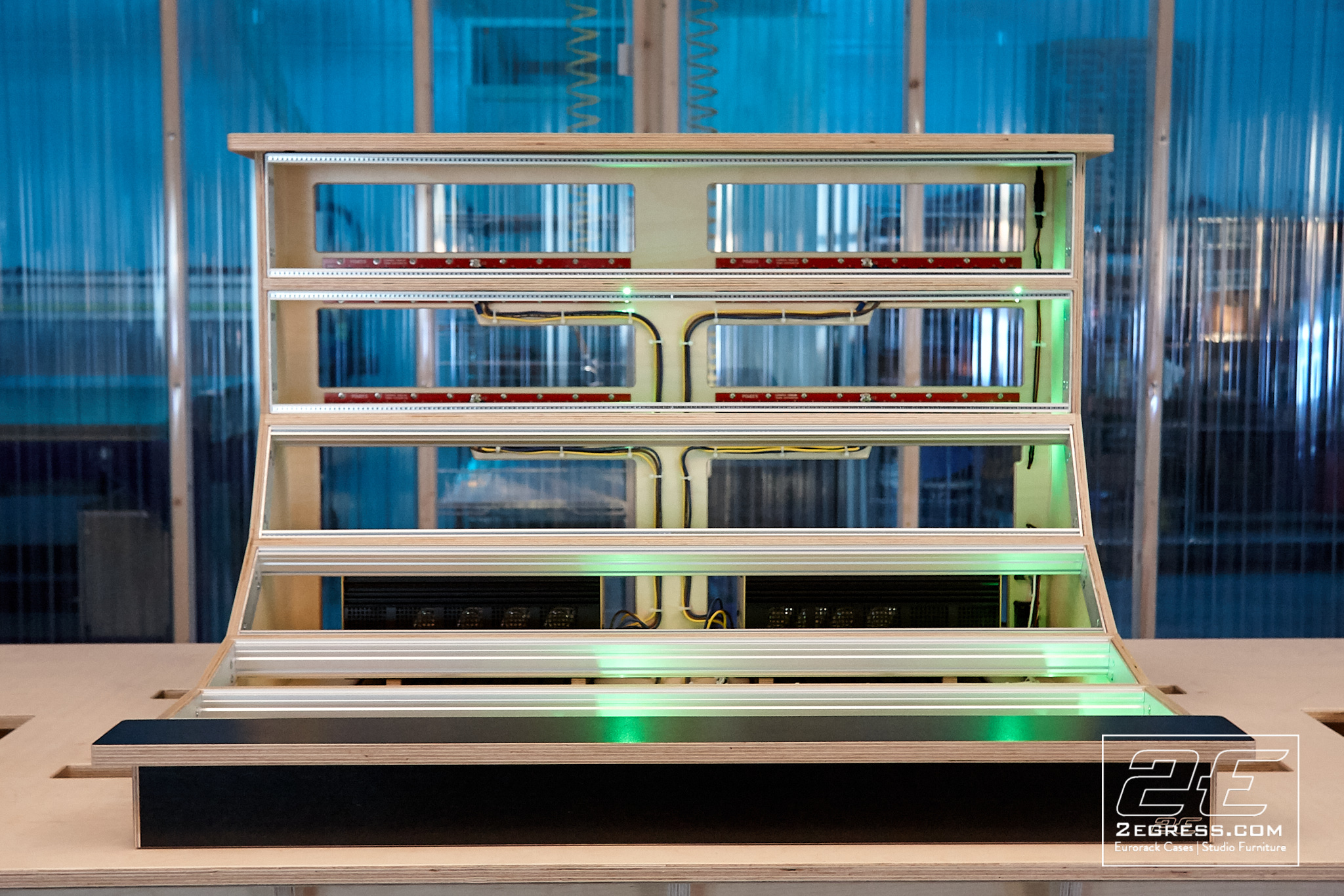 18u eurorack case 2egress