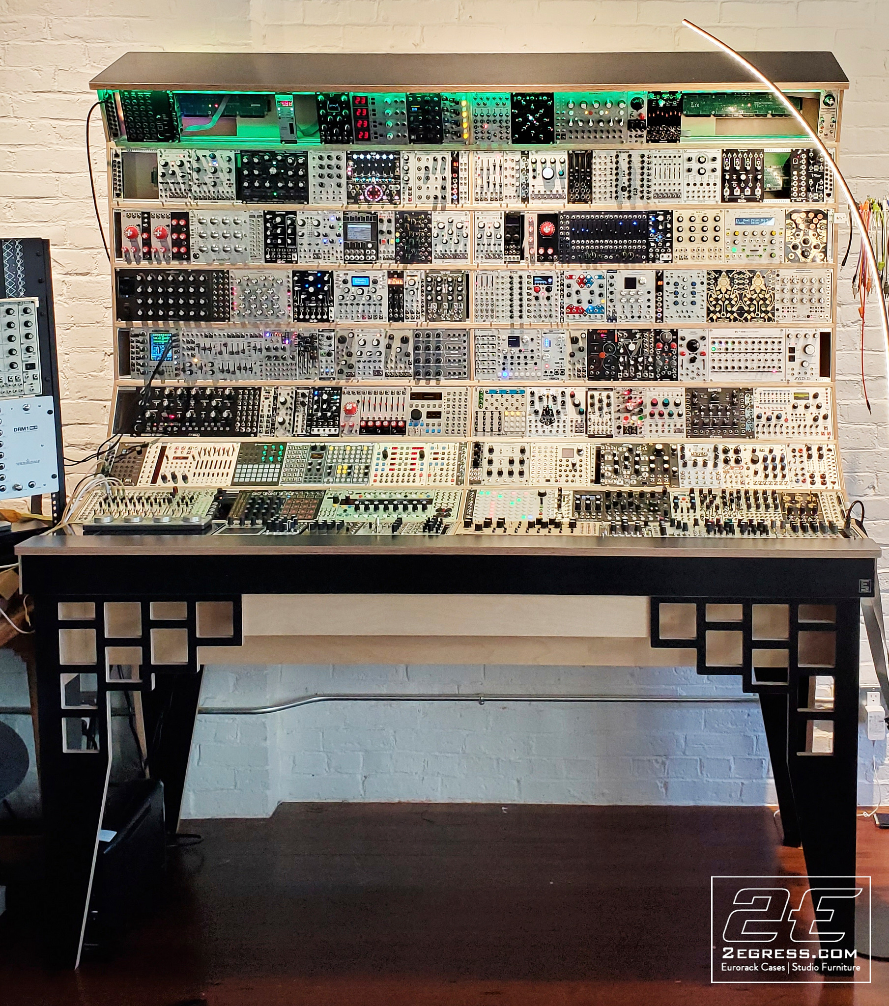 eurorackcase 27u  gunslinger 2egress