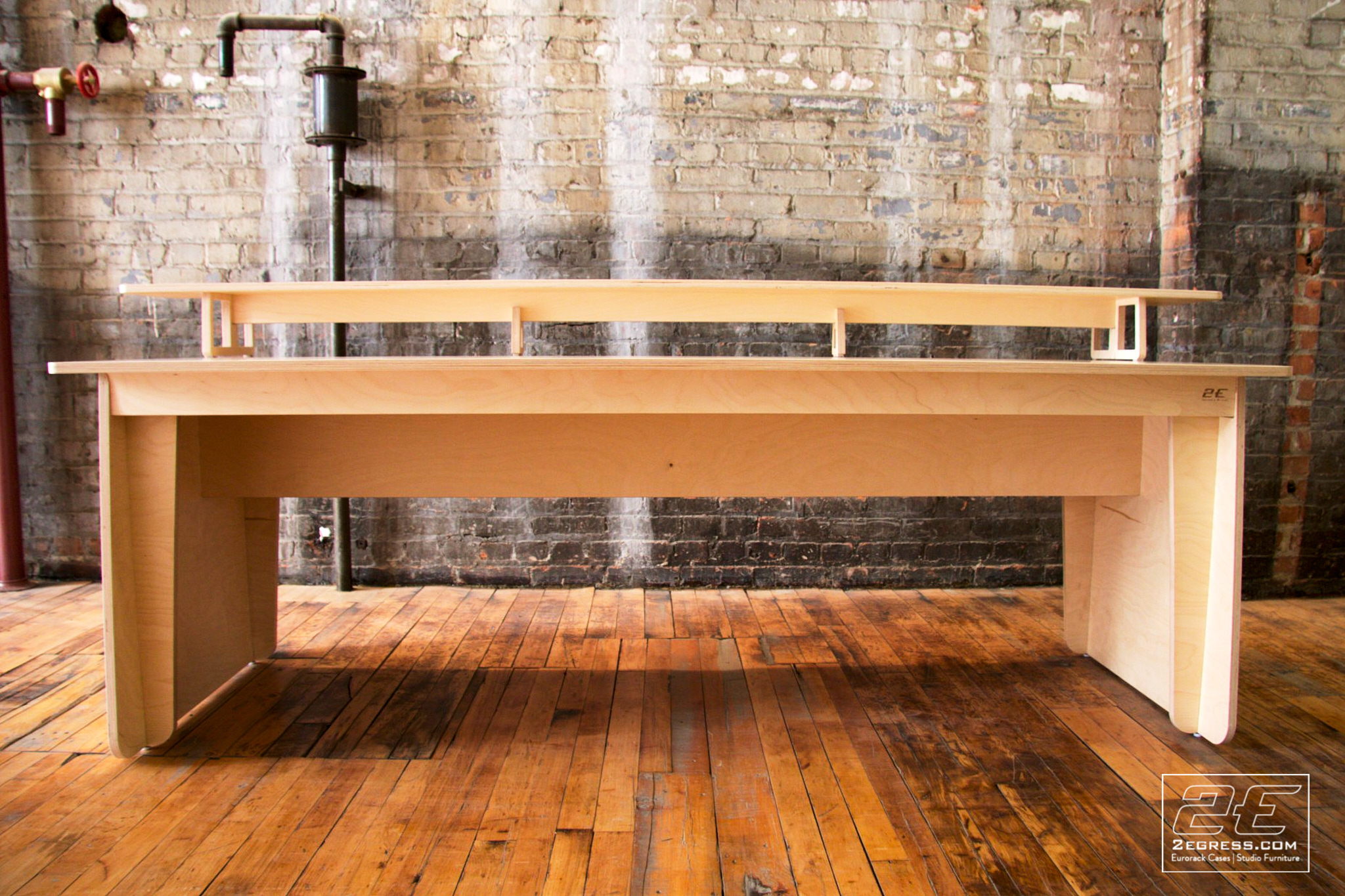 Film production desk 2egress