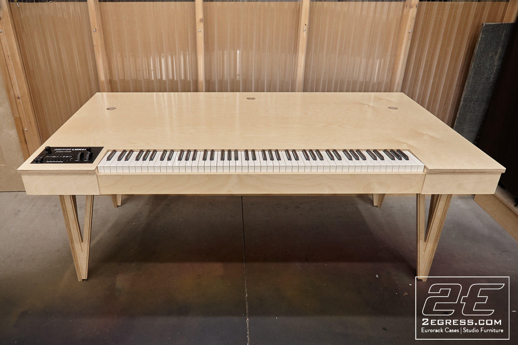 Doepfer LMK4 Studio Desk Zeus