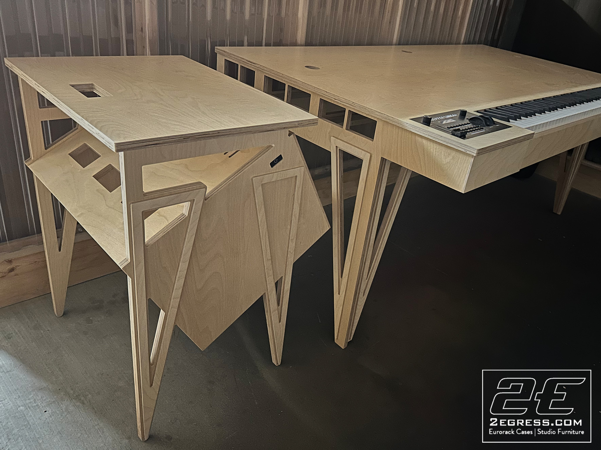 Doepfer LMK4 Studio Desk Zeus | Studio Rack Ganymede