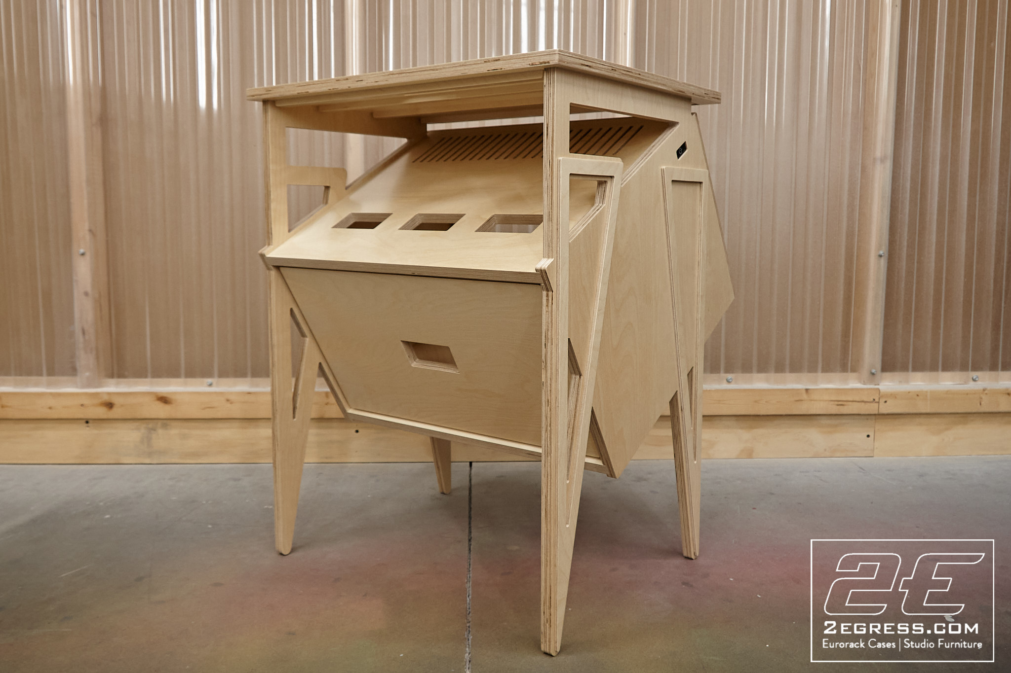 Studio Rack Ganymede