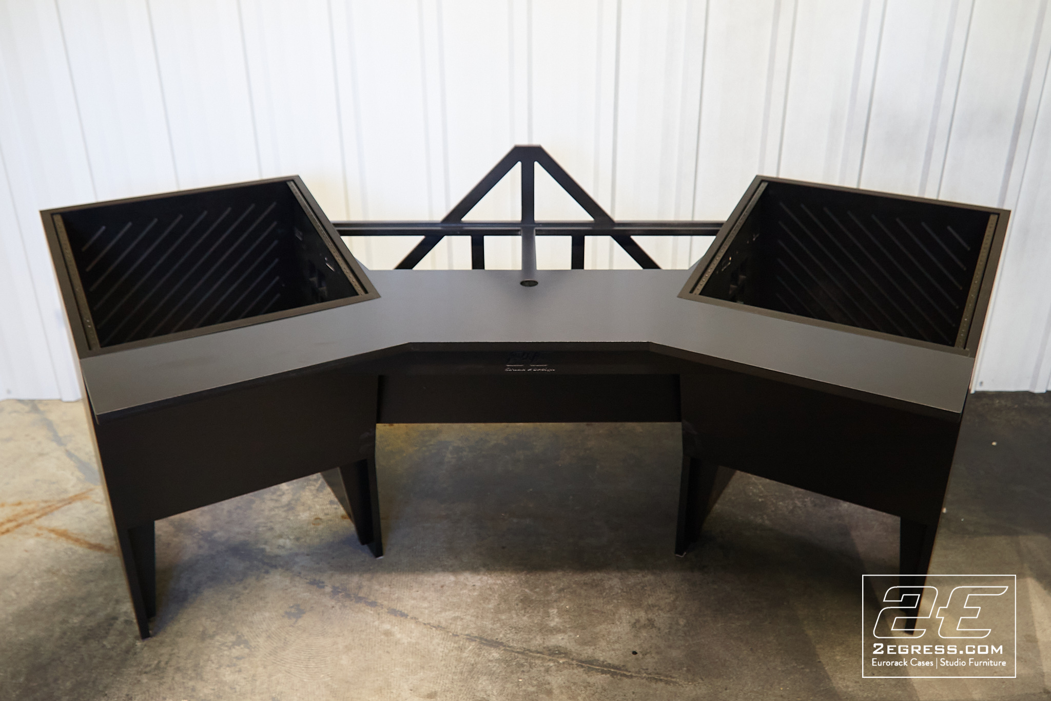 studio desk la maîtresse 2egress