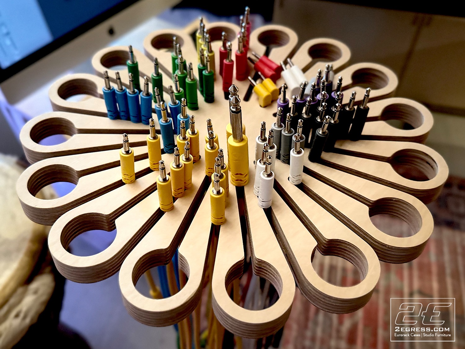 Eurorack Cable Hanger MM304 | Microphone Stand | 2Egress