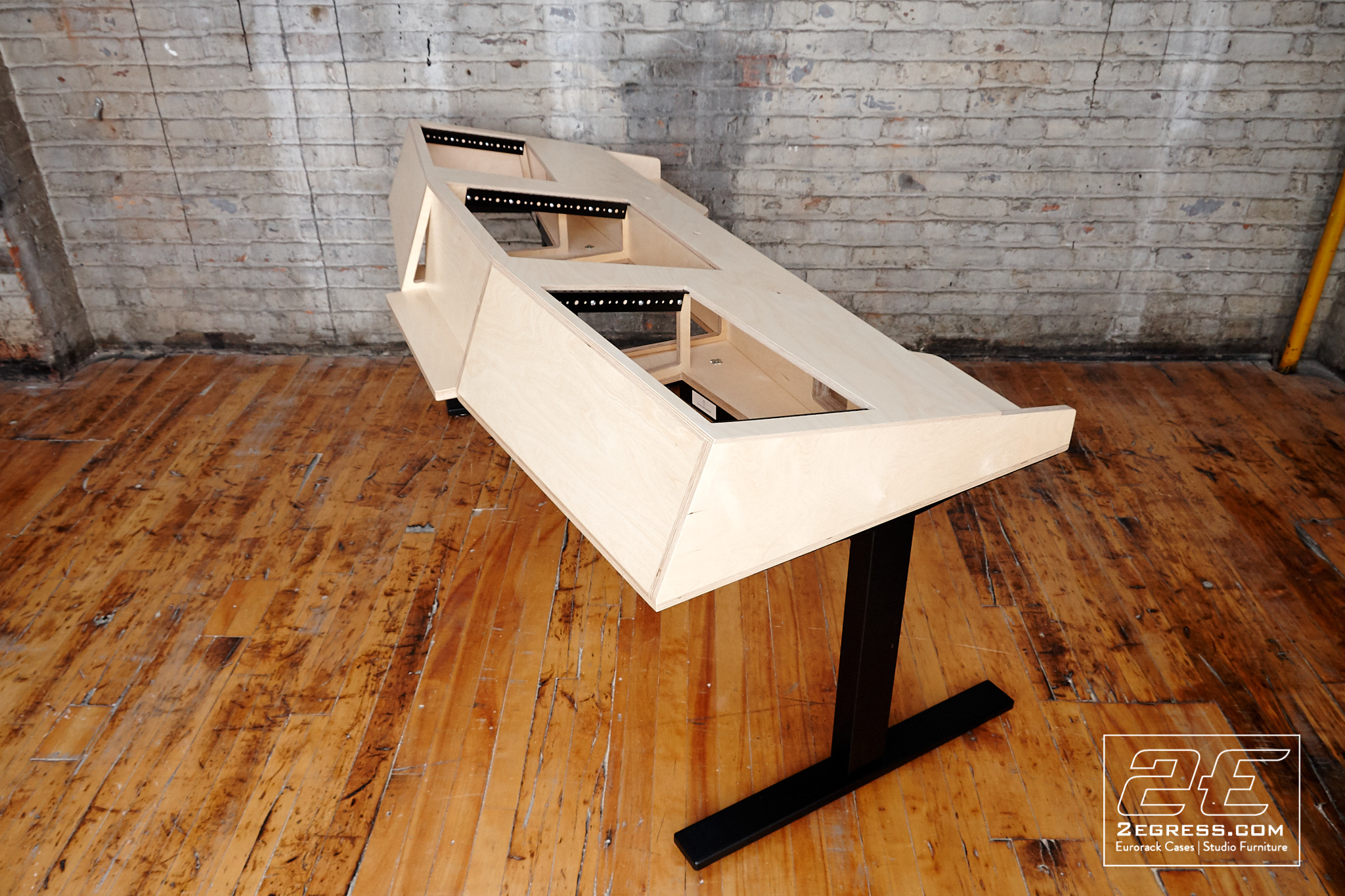 studio desk neil parfitt 2egress