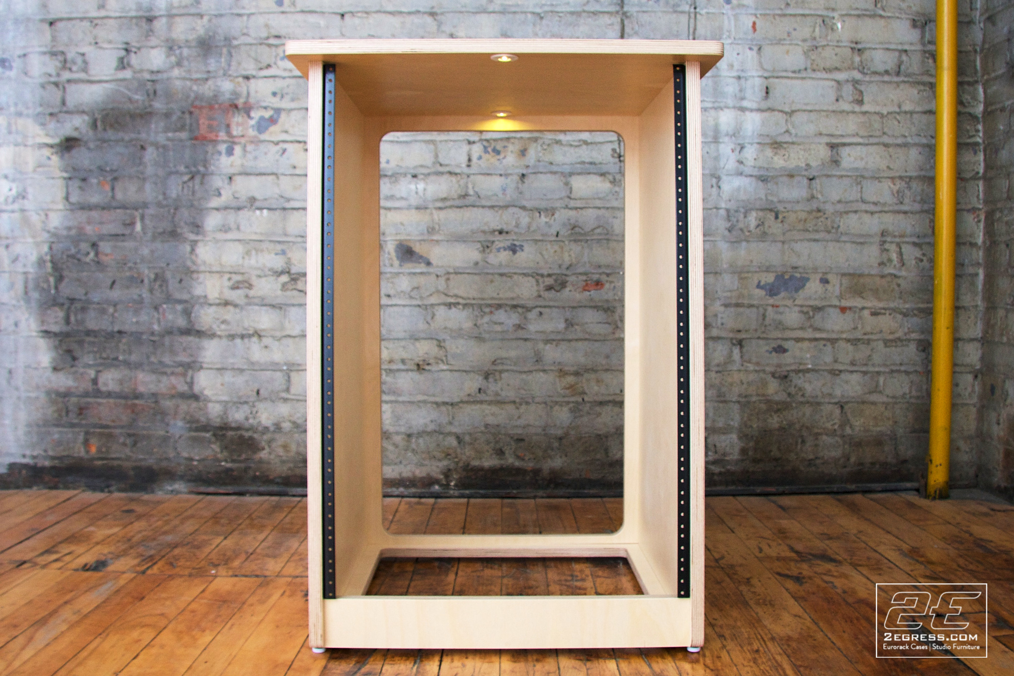 studio rack single bay 2egress