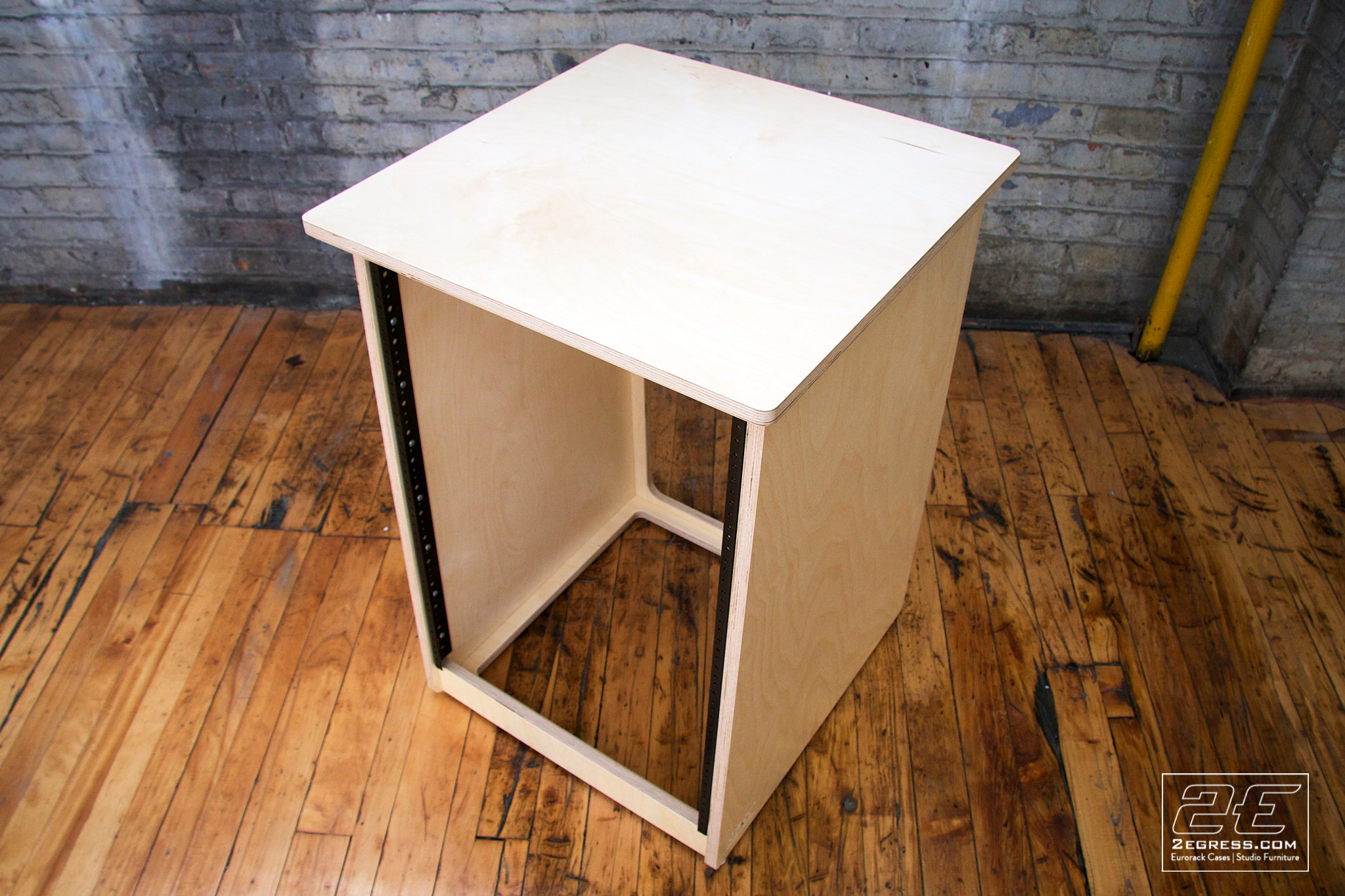 studio rack single bay 2egress