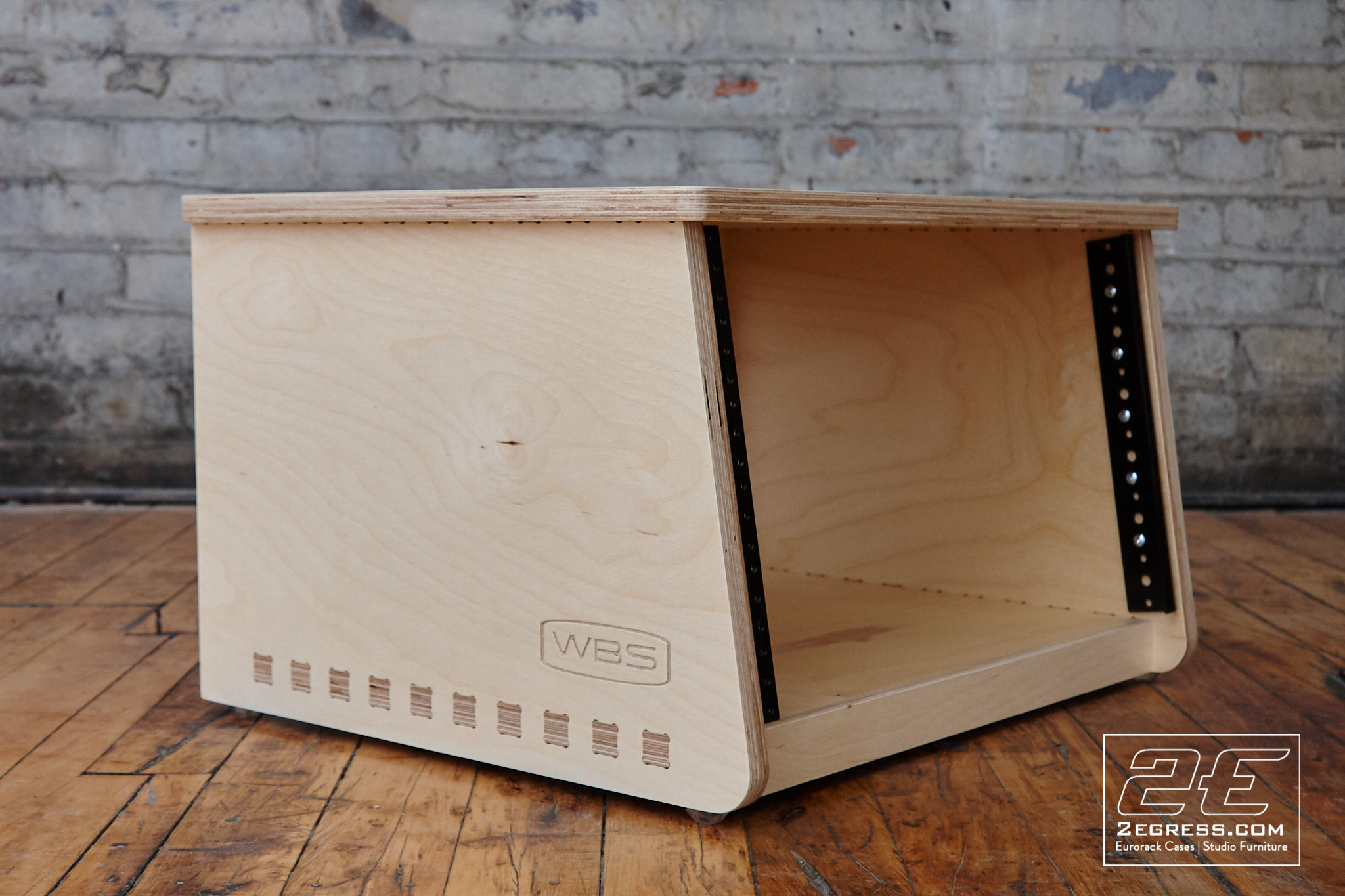 WBS studio rack dauntless 2egress