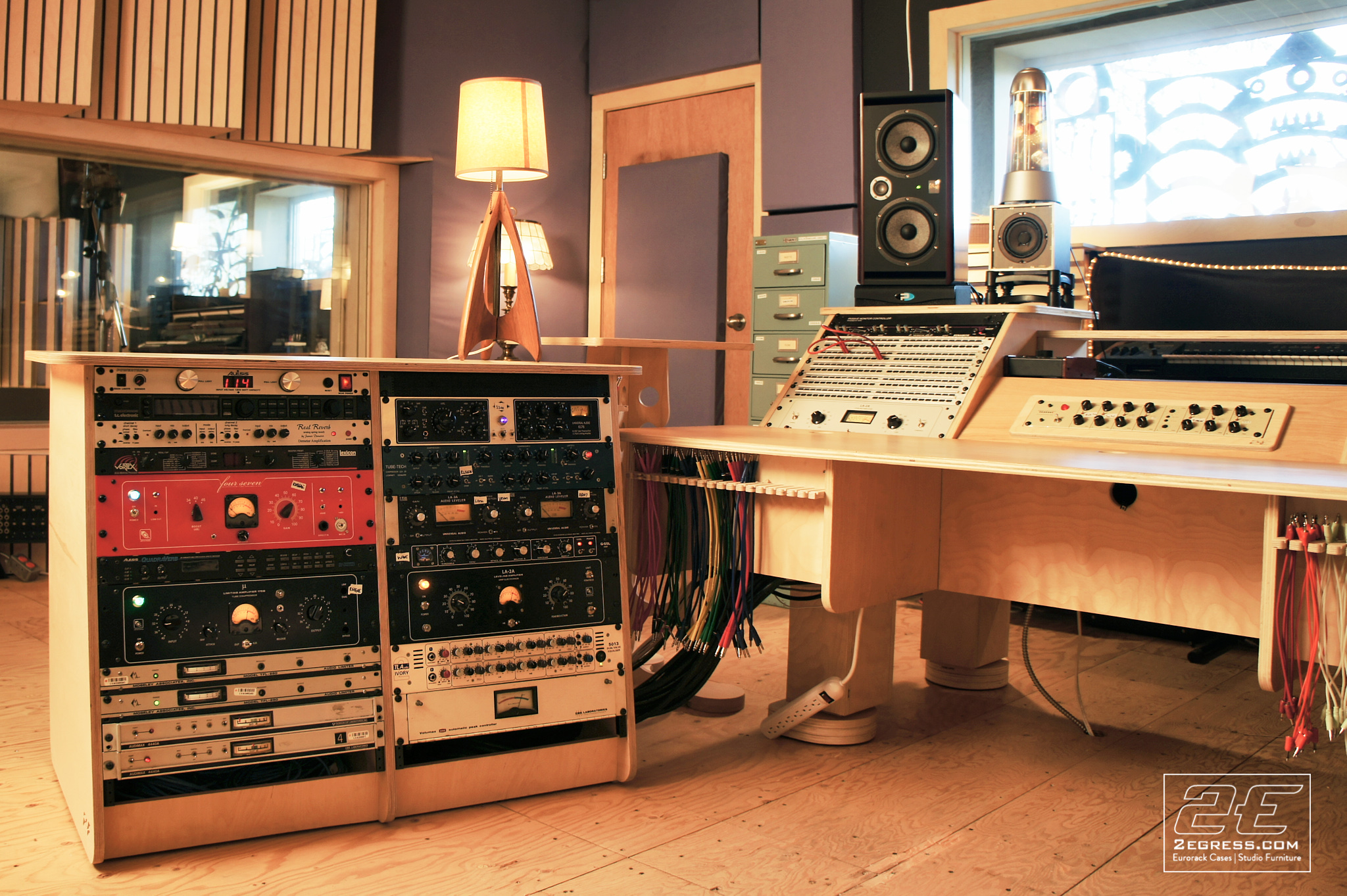 studio desk eclipse dual bay 2egress