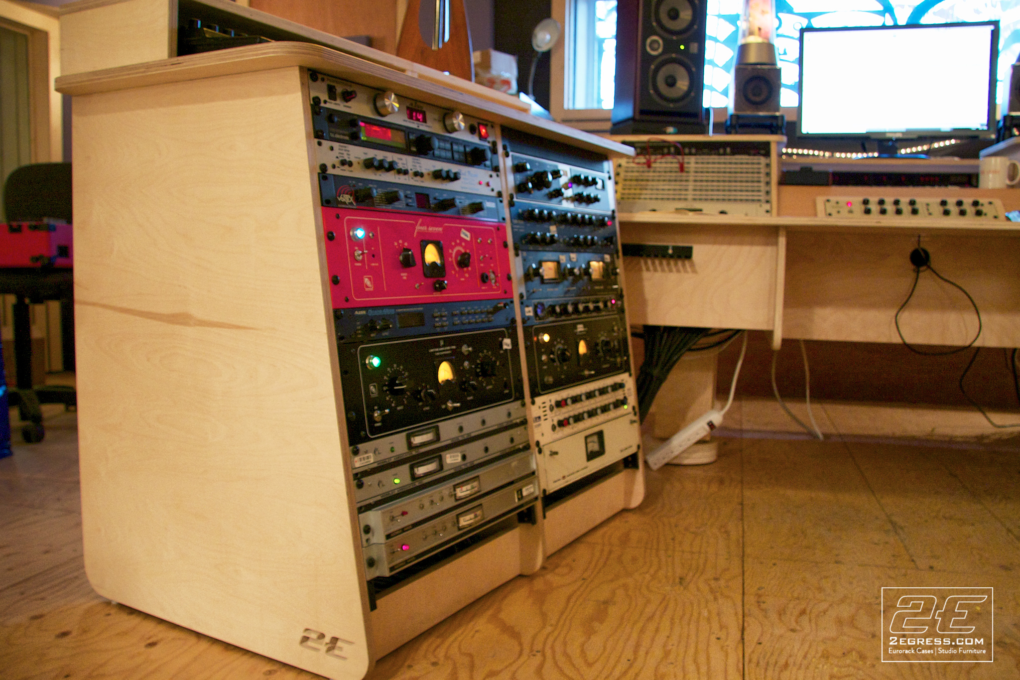 studio rack double bay 2egress
