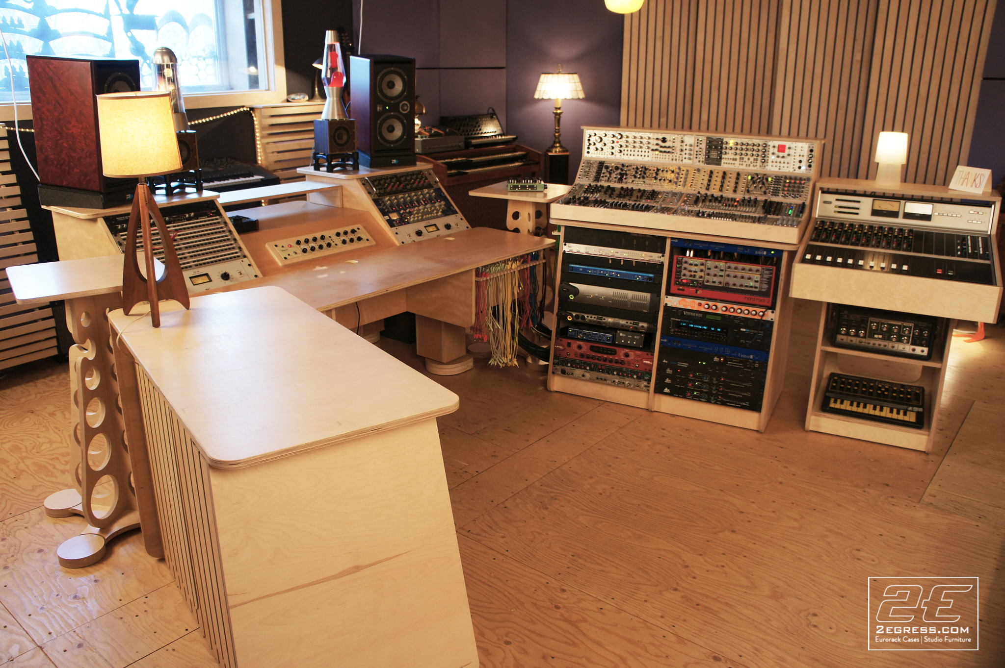 studio desk eclipse dual bay 2egress