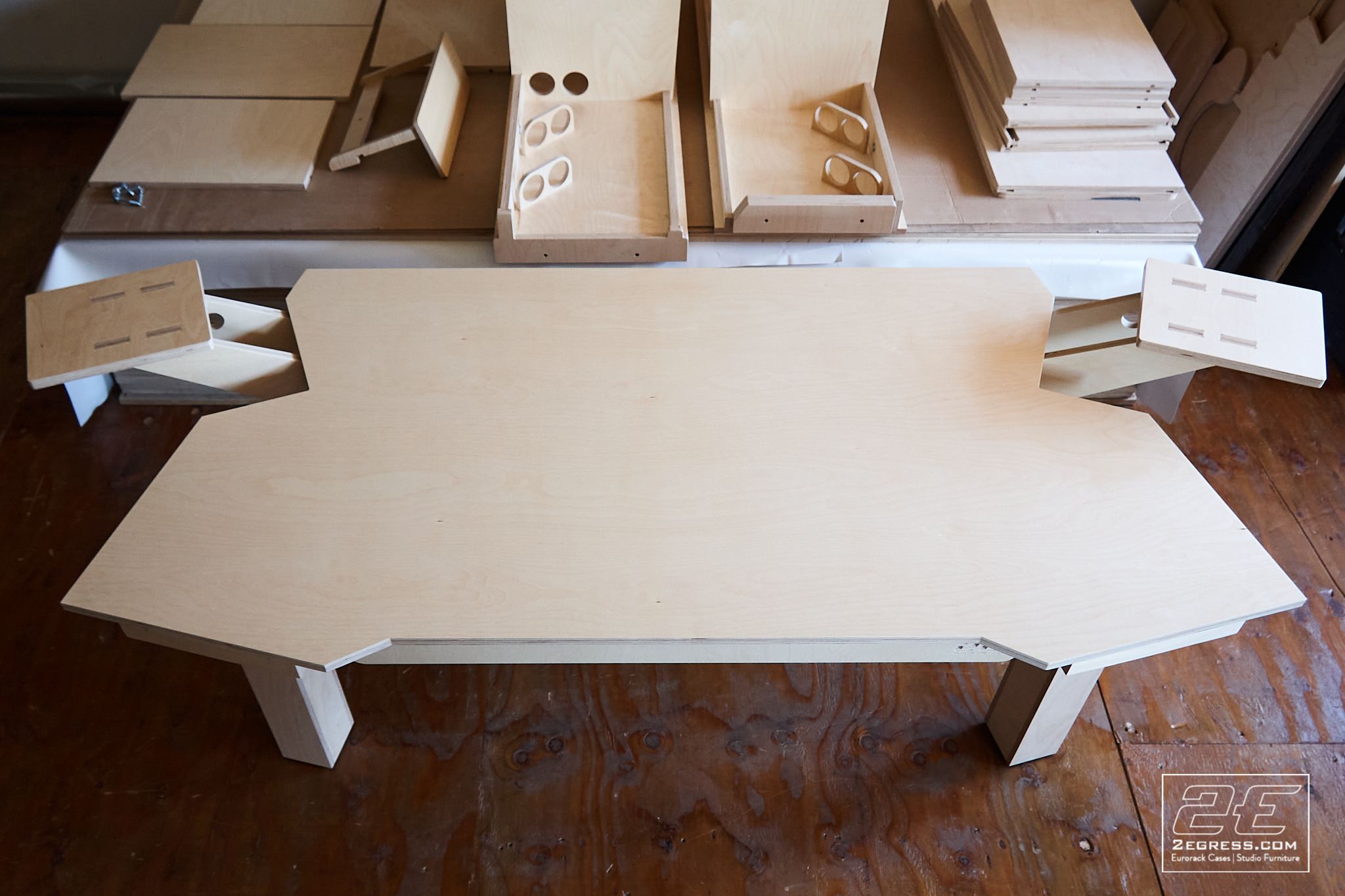 studio desk jim guthrie 2egress