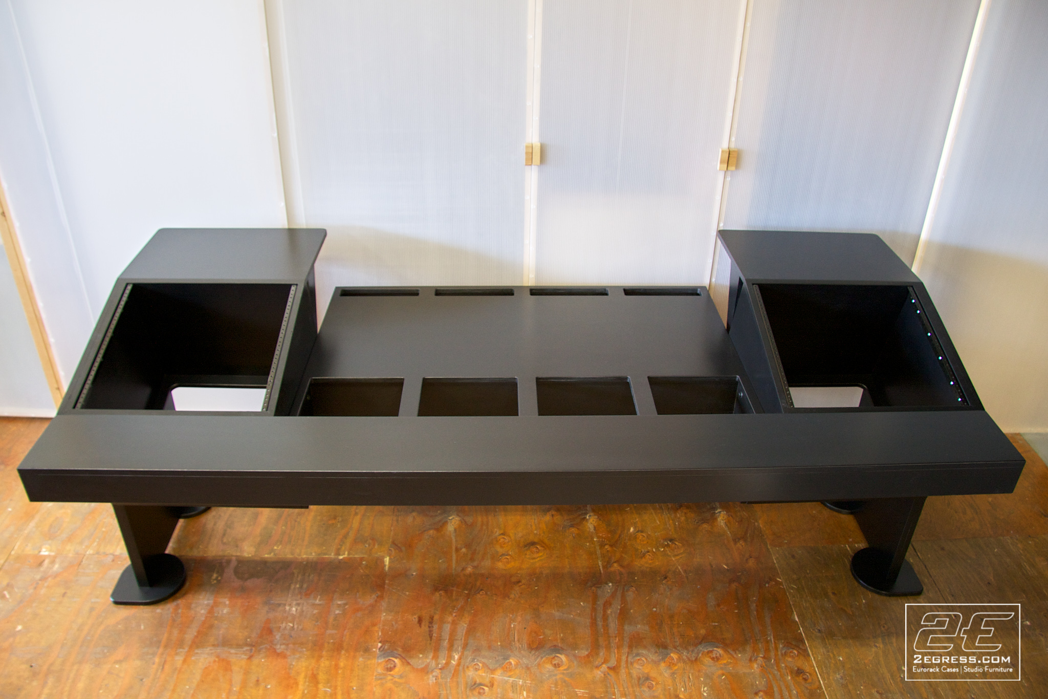 studio desk avid system 5 2egress