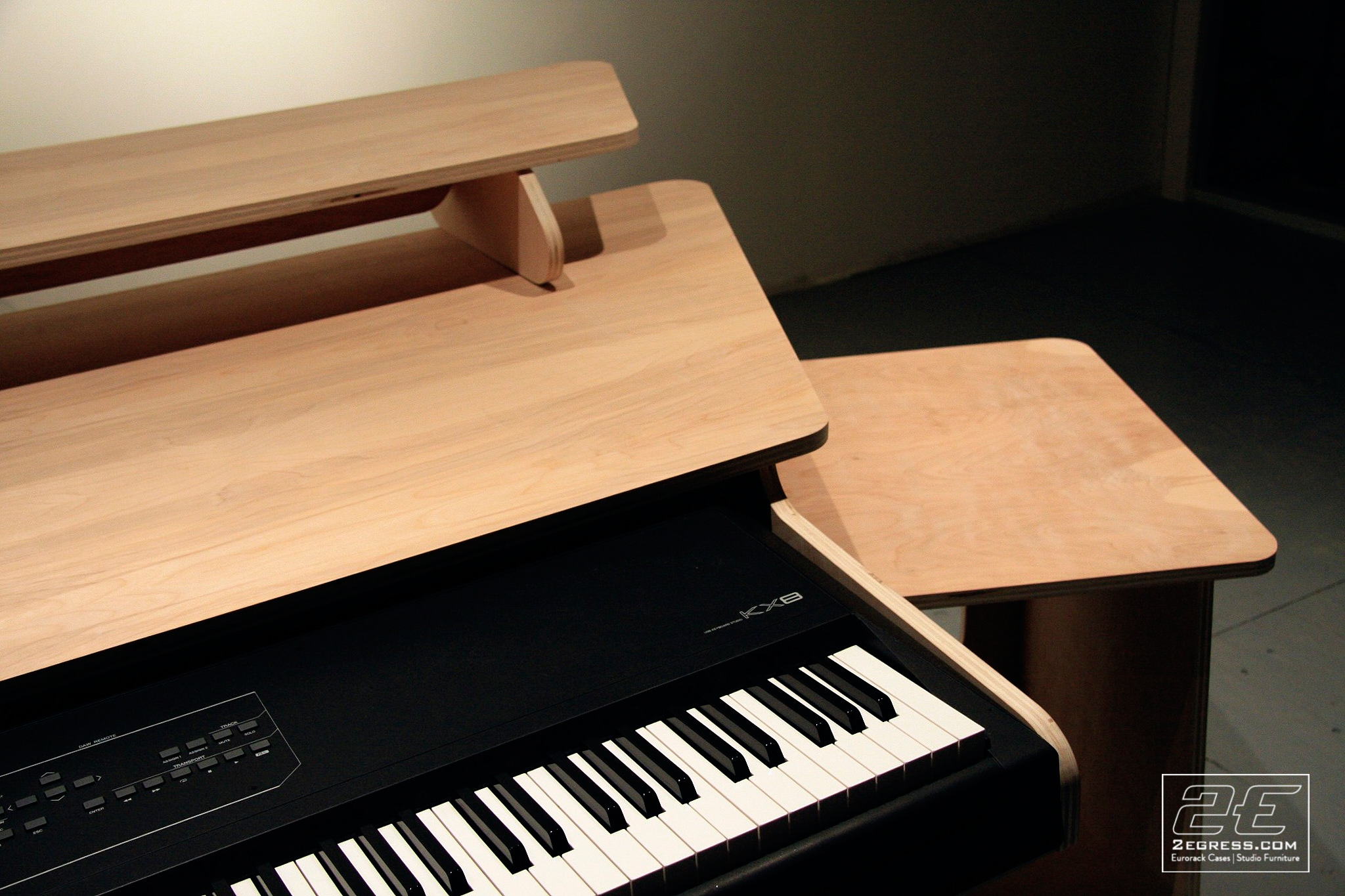 studio desk simon poole 2egress