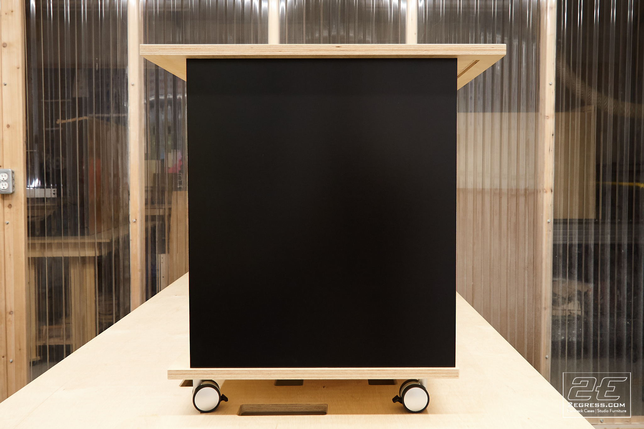 studio rack rover 2egress lev perrey