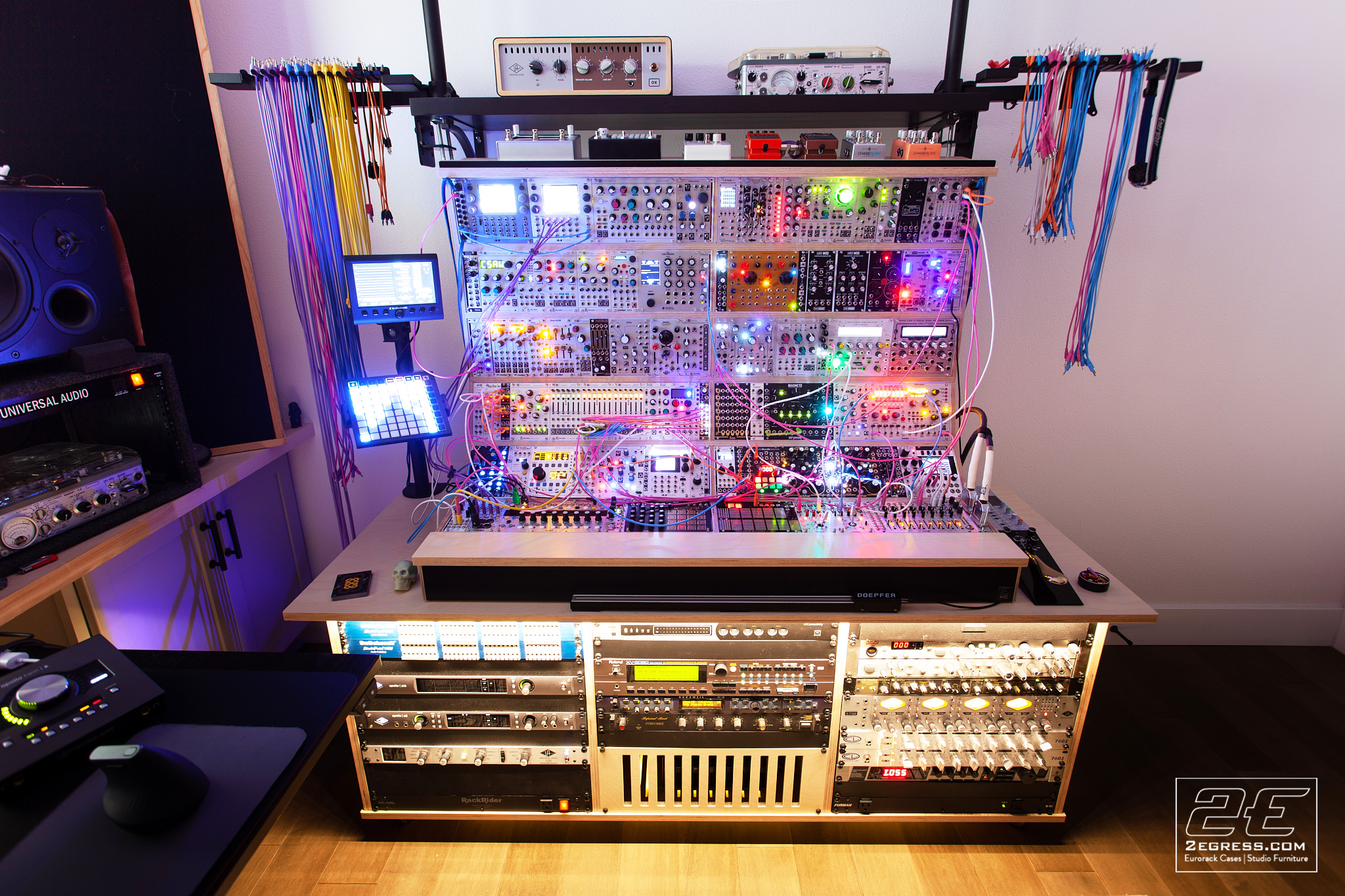 studio rack rover 2egress lev perrey