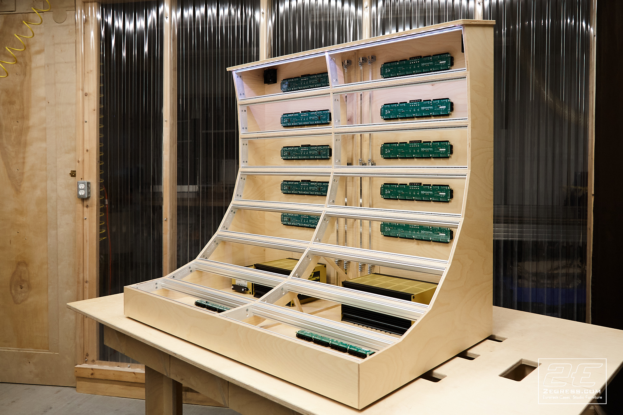 24u eurorack case Genus Modu LIBBs 2Egress