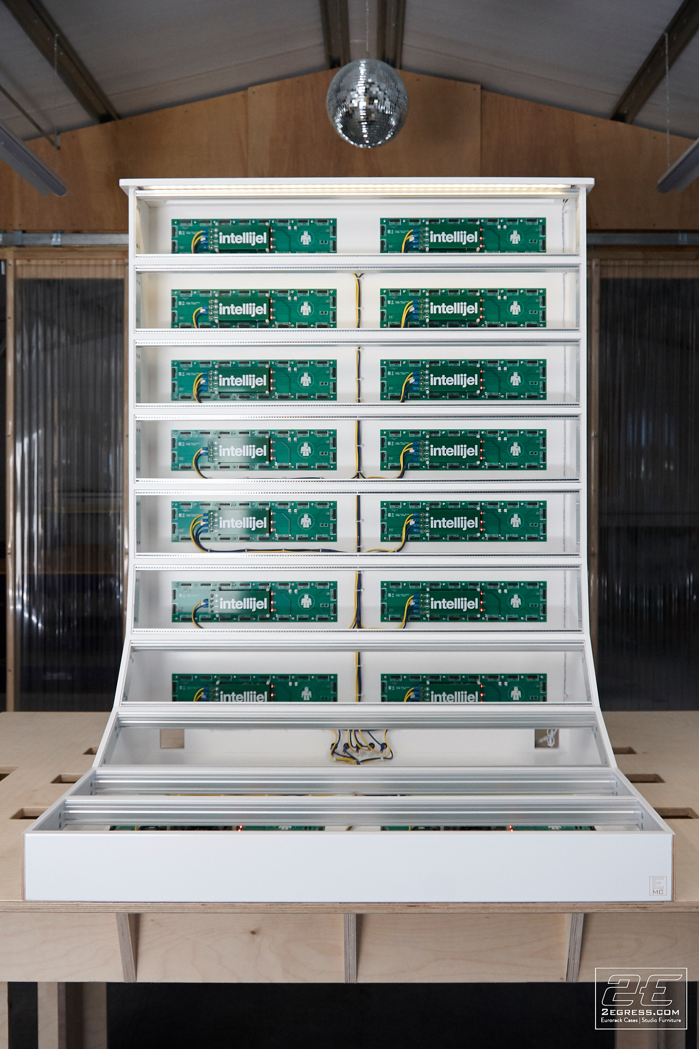 30u eurorack case la baronesse