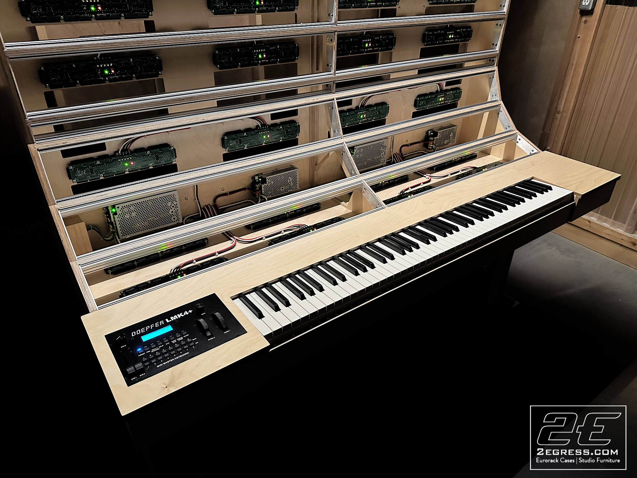 Doepfer LMK4+ Studio Desk | 2Egress