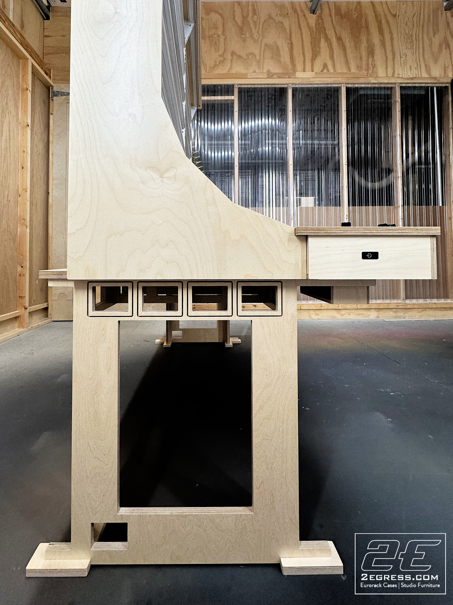 Altar | Doepfer LMK4+ Synth Desk | 2Egress