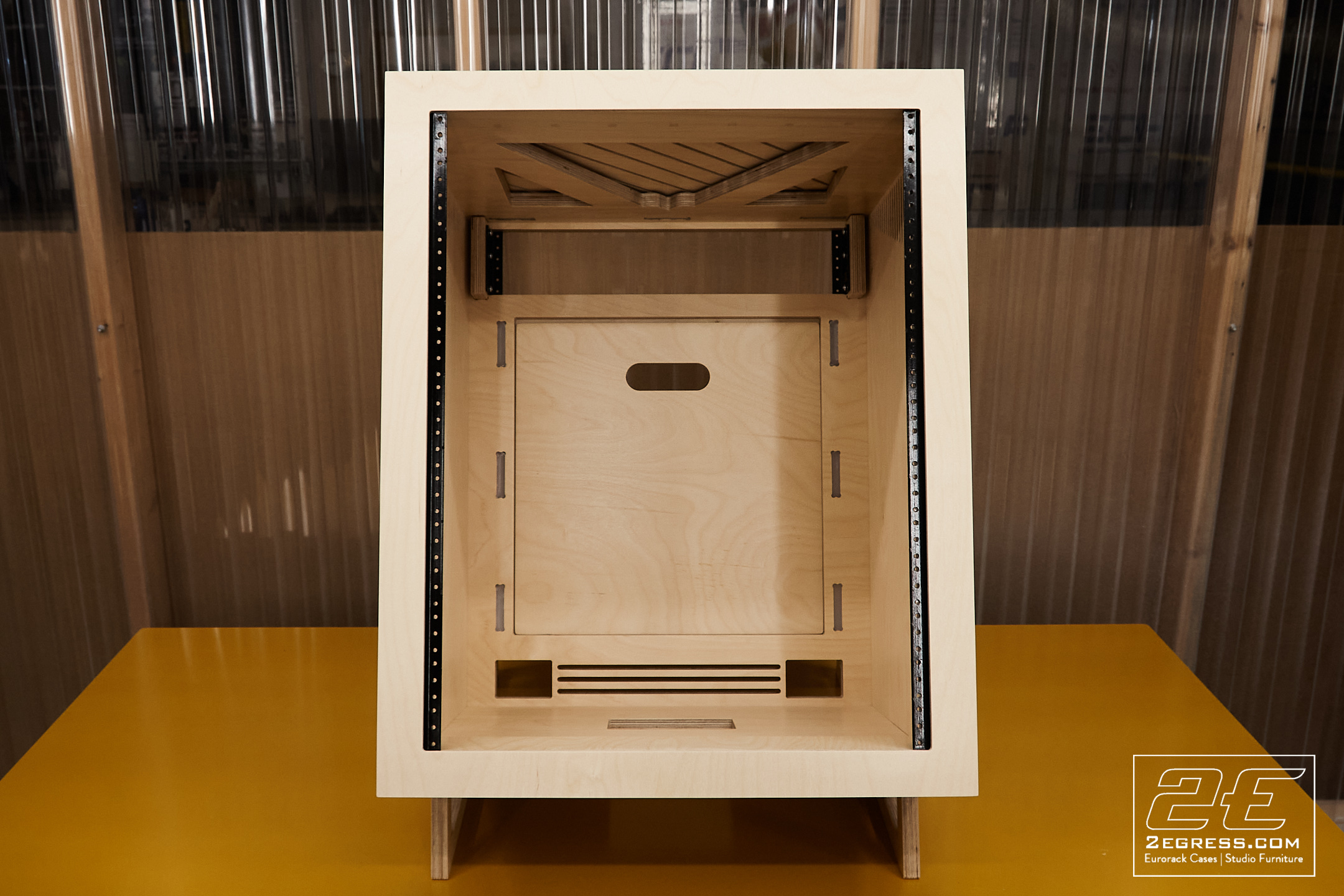 Stduio Rack | Lifttop | 2Egress