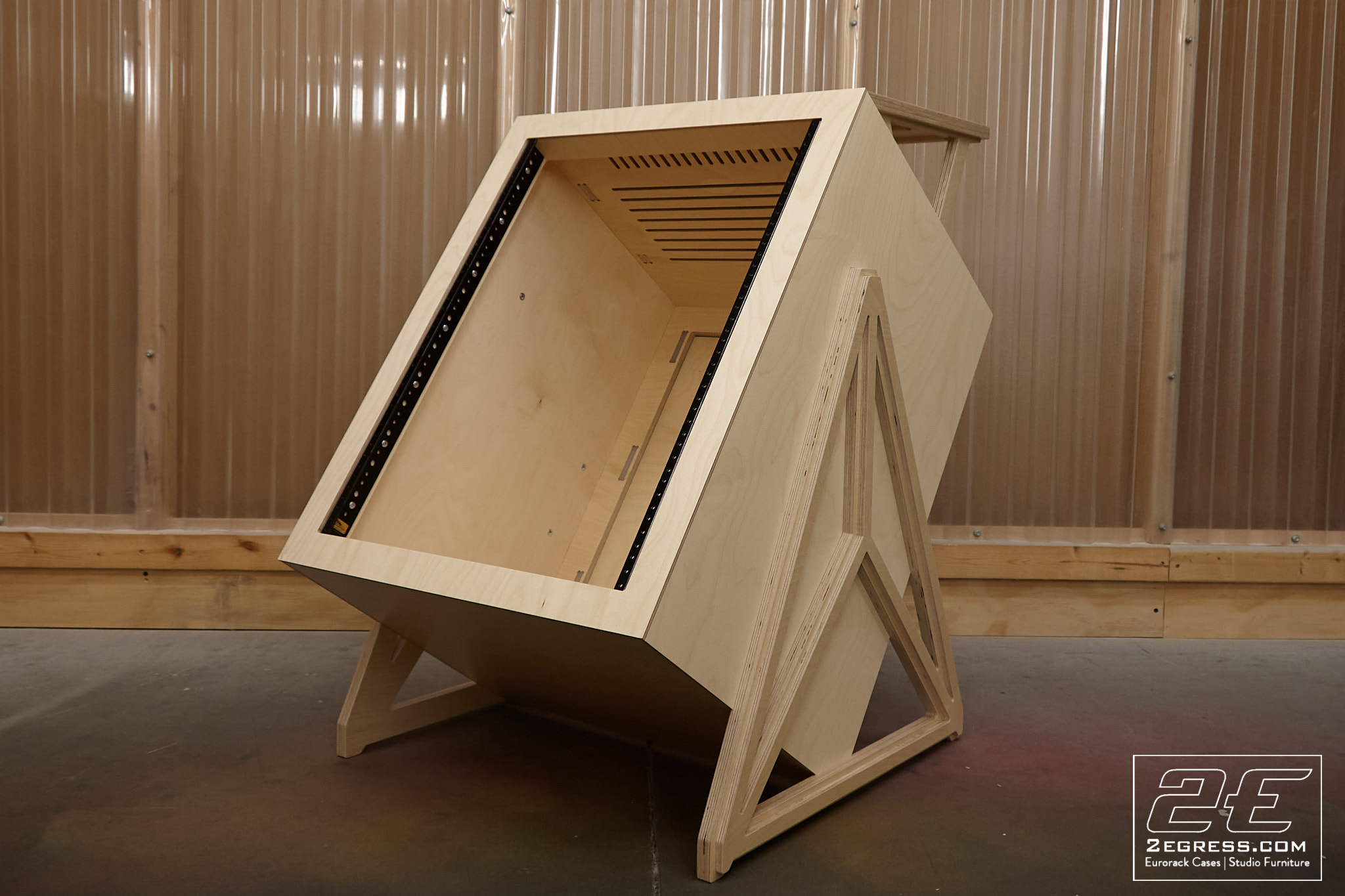 Studio Rack | Voyager I | 2Egress