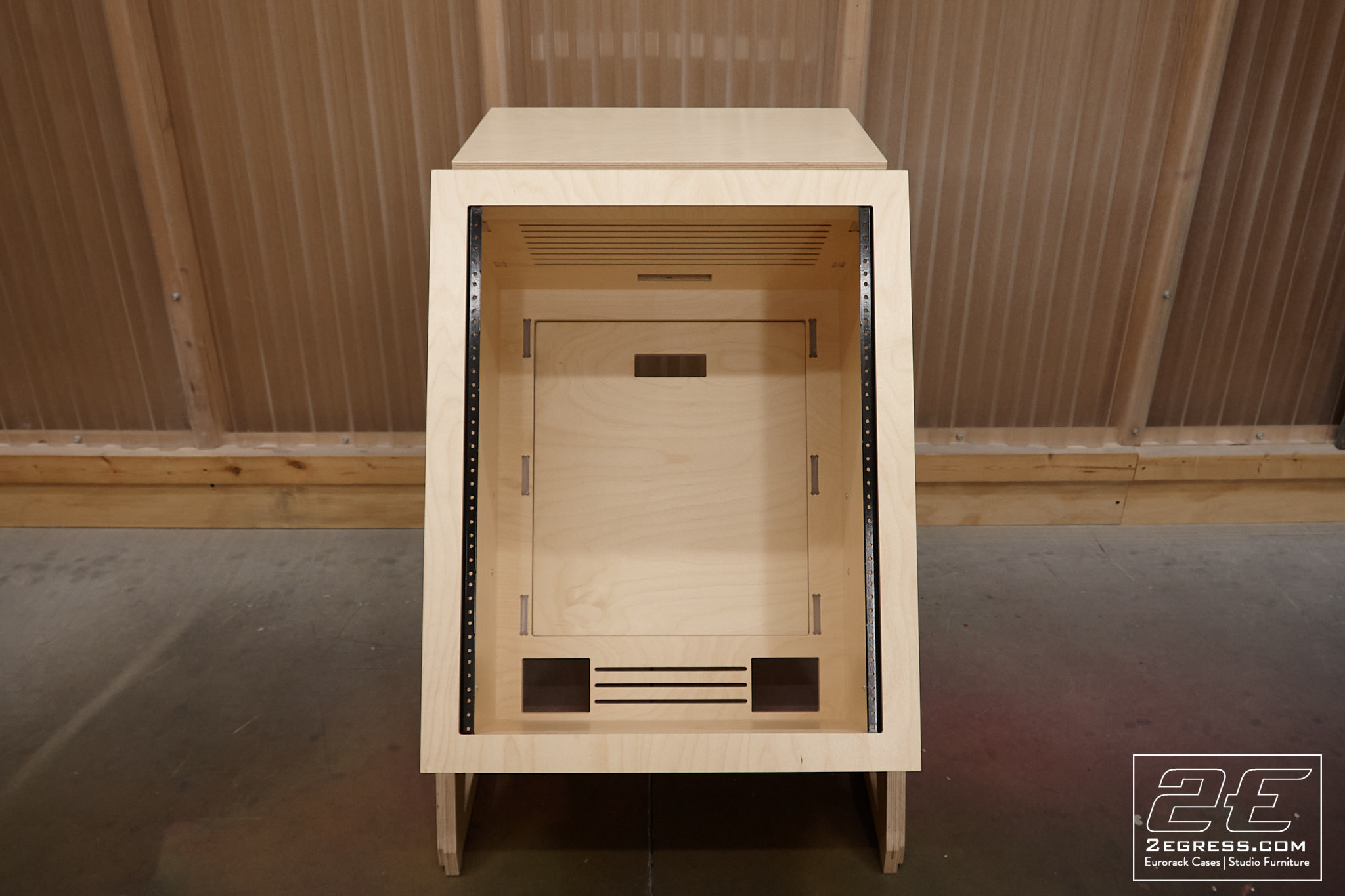 Studio Rack | Voyager I | 2Egress