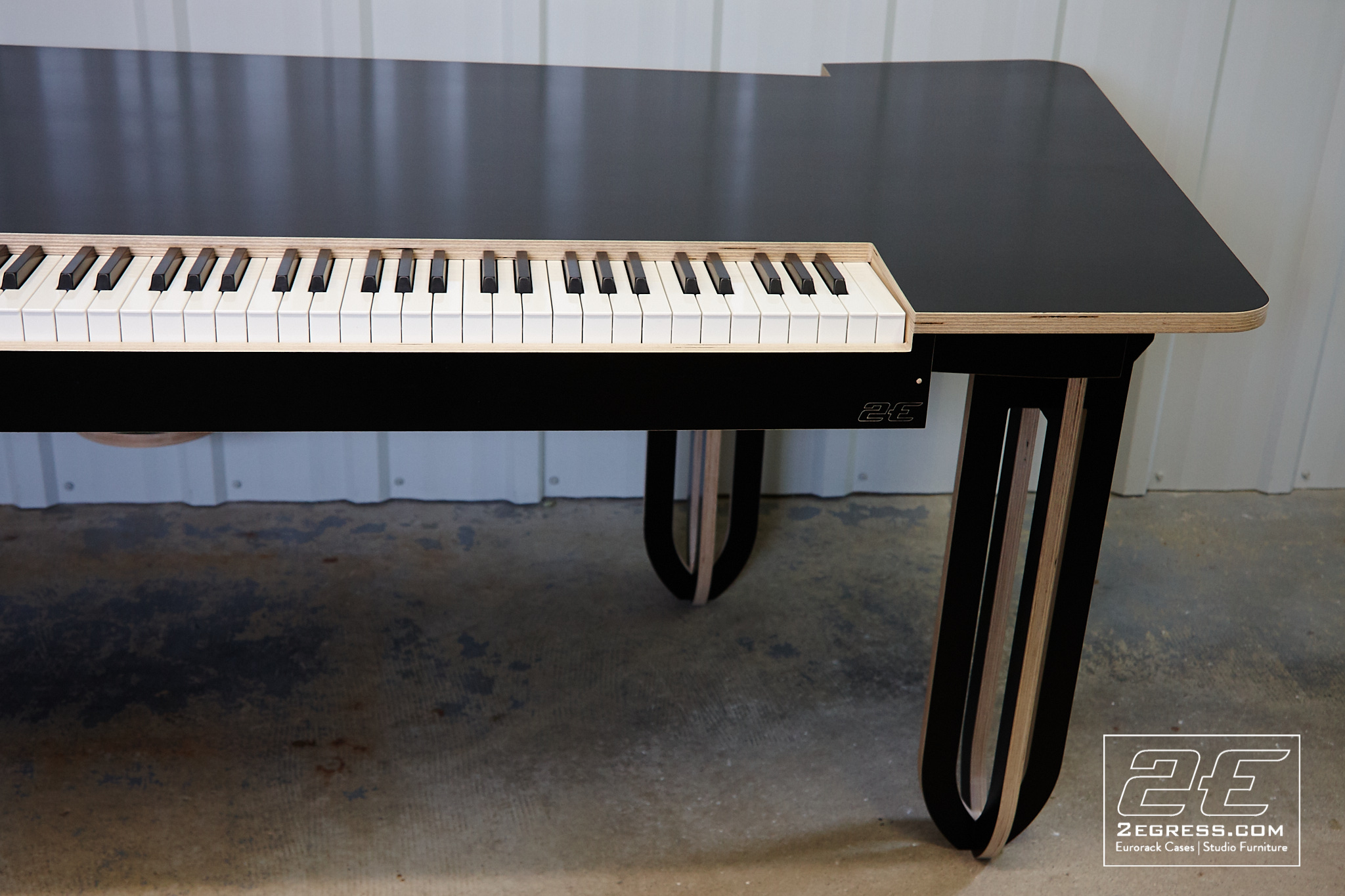 Studio desk doepfer lmk4+ 2Egress