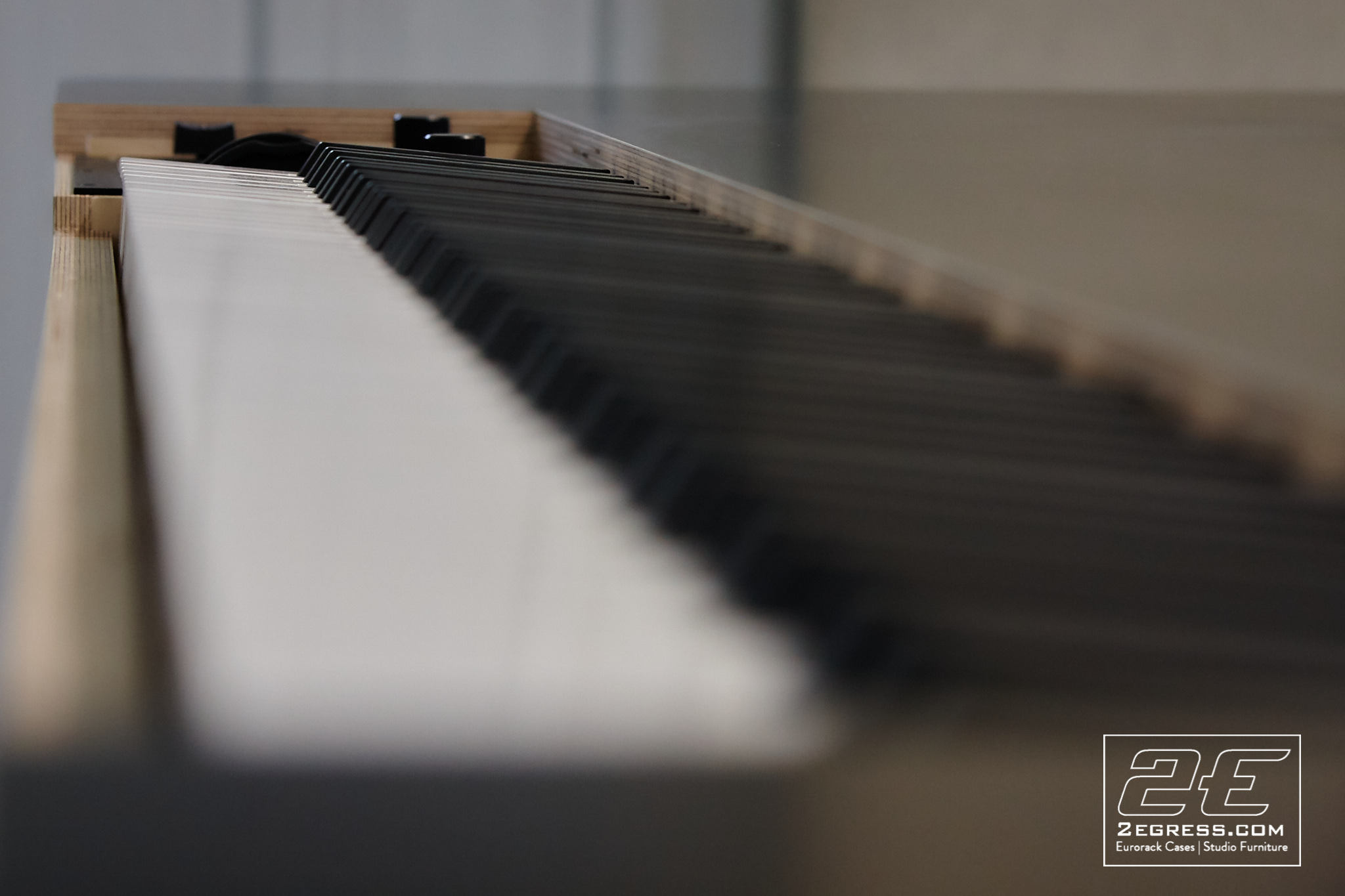 Studio desk doepfer lmk4+ 2Egress