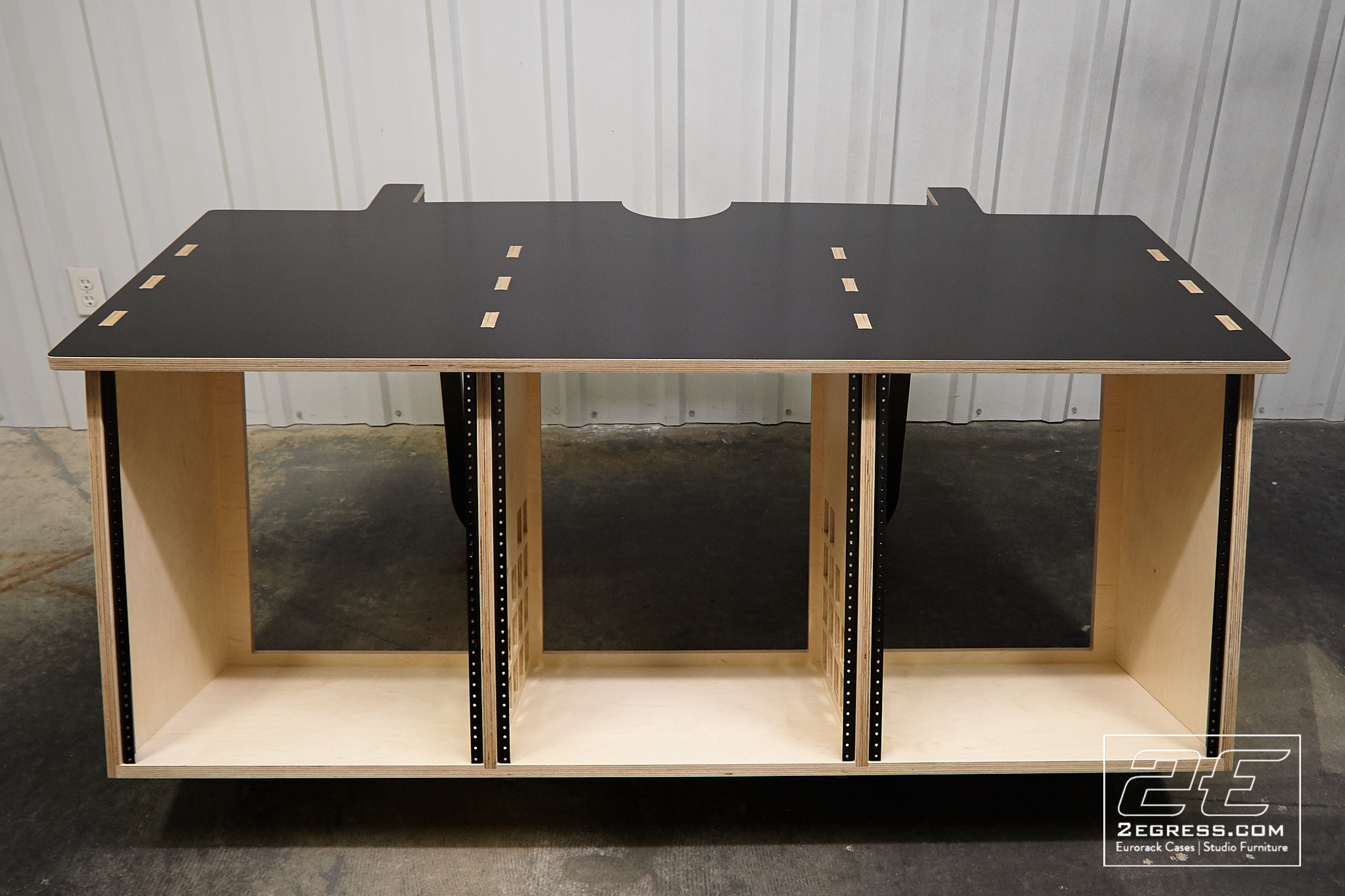 Studio equipment rack SPUTNIK RIch Walters 2Egress