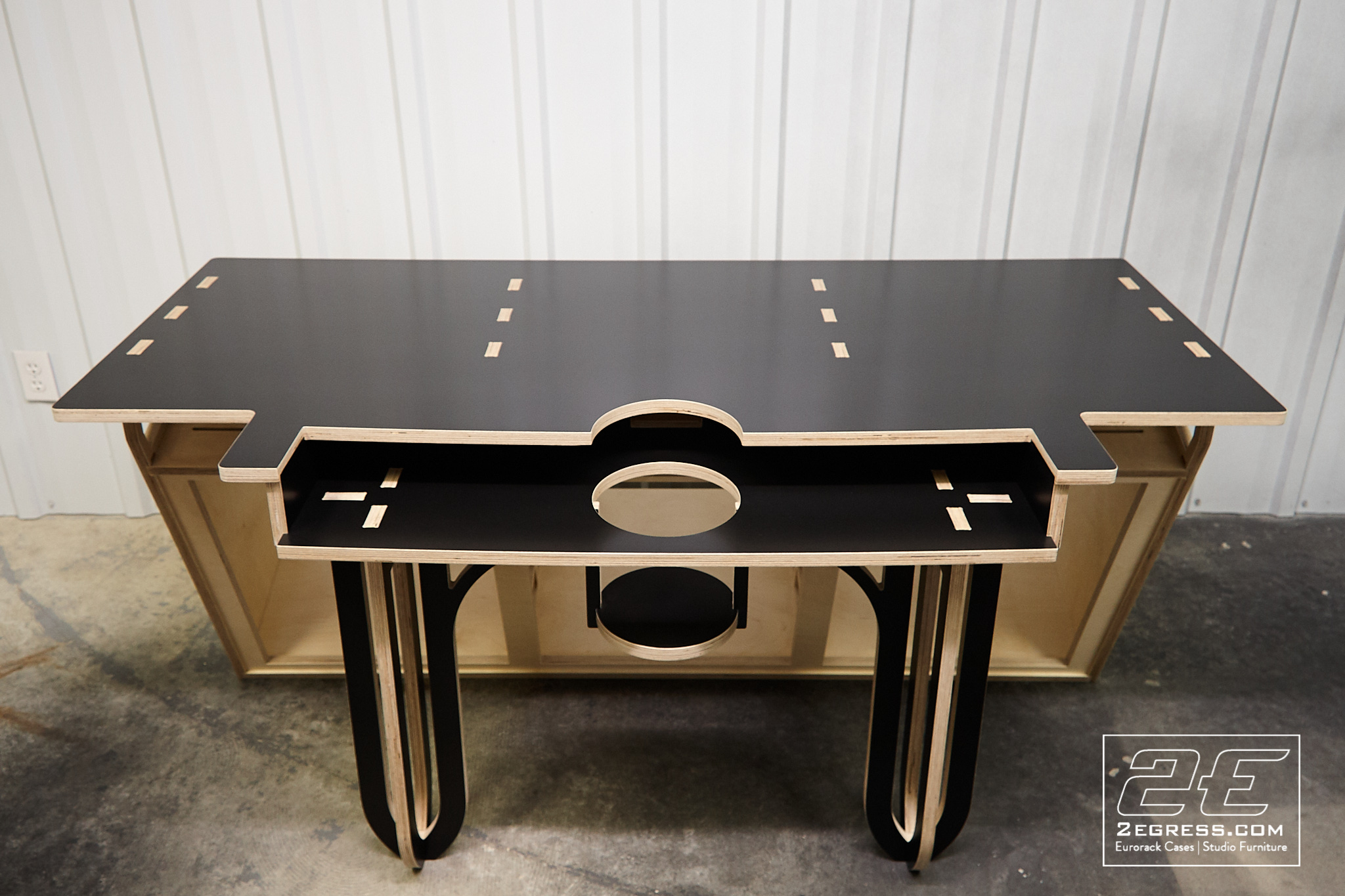 Studio equipment rack SPUTNIK RIch Walters 2Egress