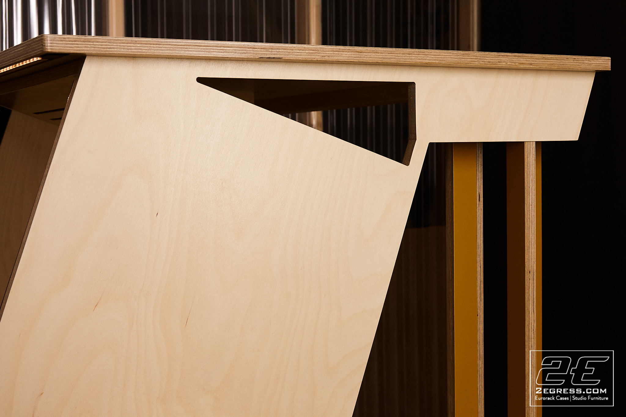 studio rack 2egress stinger