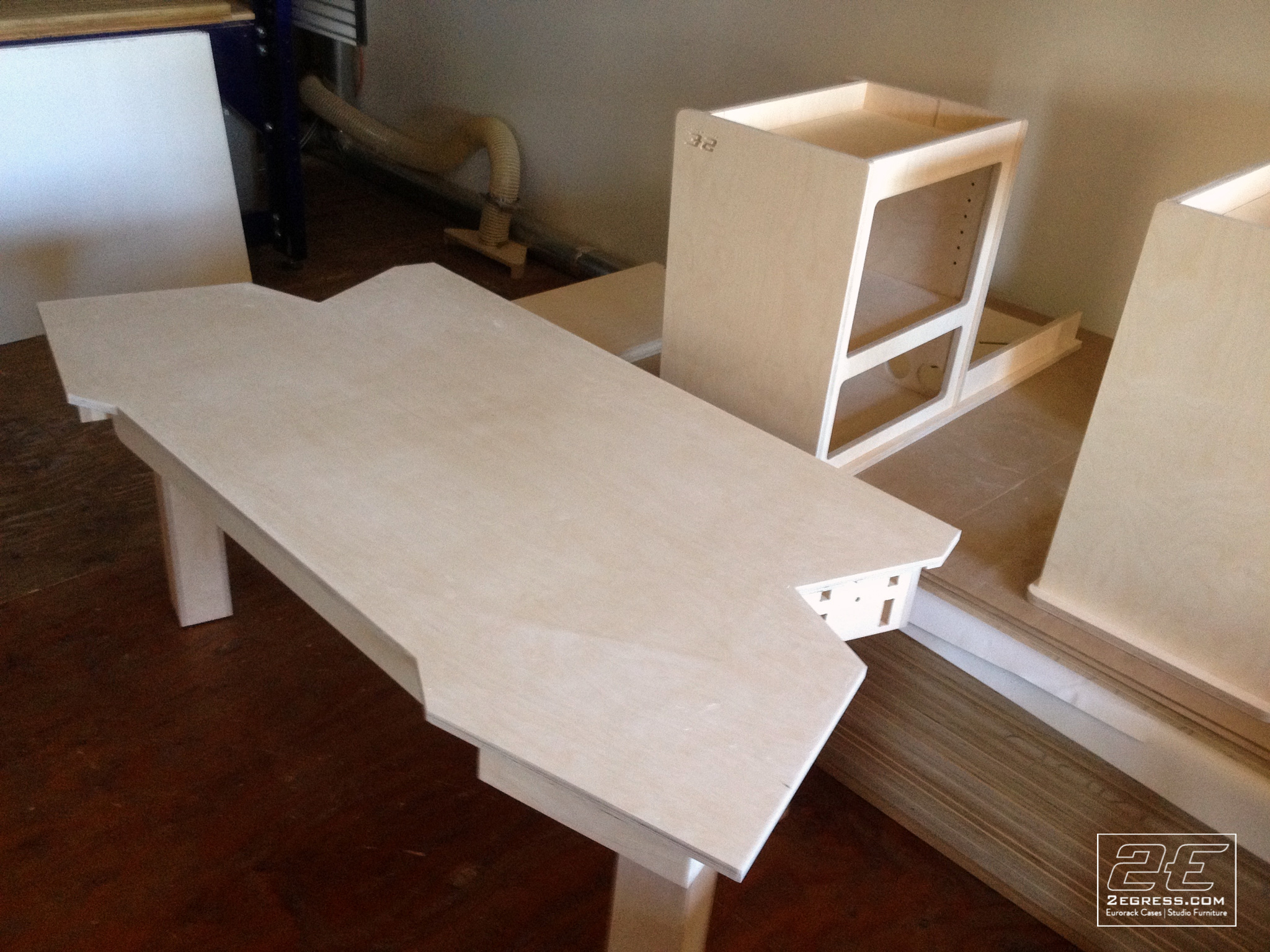 studio desk jim guthrie 2Egress