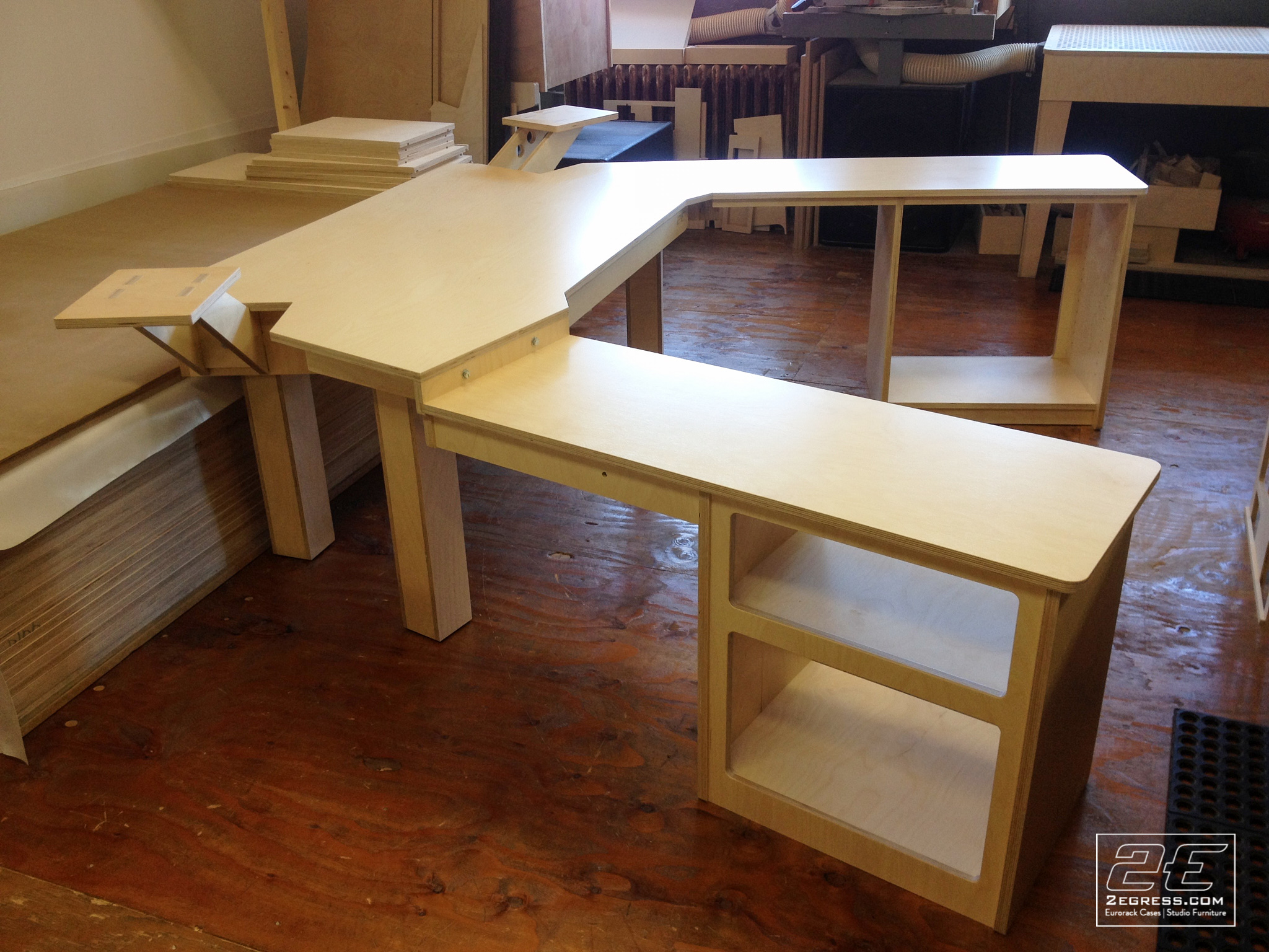 studio desk jim guthrie 2Egress