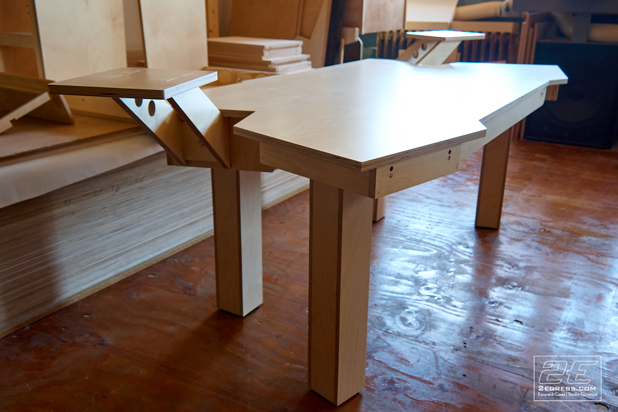 studio desk jim guthrie 2Egress